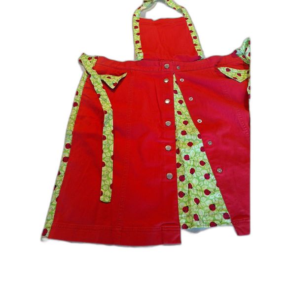 Granny's Lady Bug Bib Apron with Pockets - Picture 2 of 7